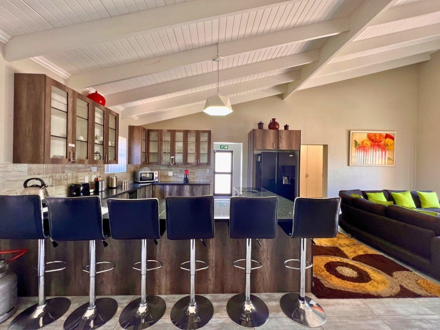 5 Bedroom Property for Sale in Myburgh Park Western Cape